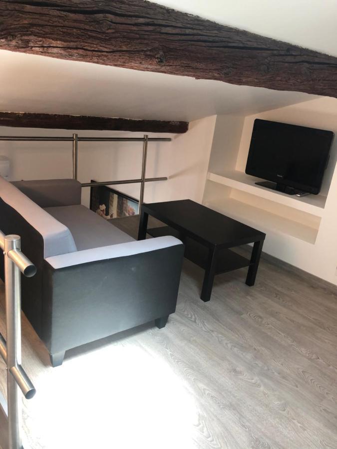 Appartement En Centre Ville 히에레 외부 사진