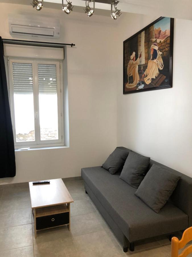 Appartement En Centre Ville 히에레 외부 사진