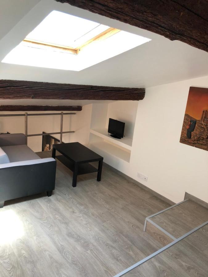 Appartement En Centre Ville 히에레 외부 사진